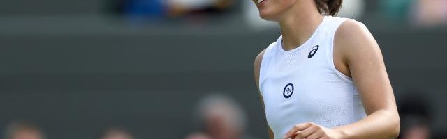 半岛体育注册-WTA新赛季猜想：斯瓦泰克继续独大 郑钦文进前十？