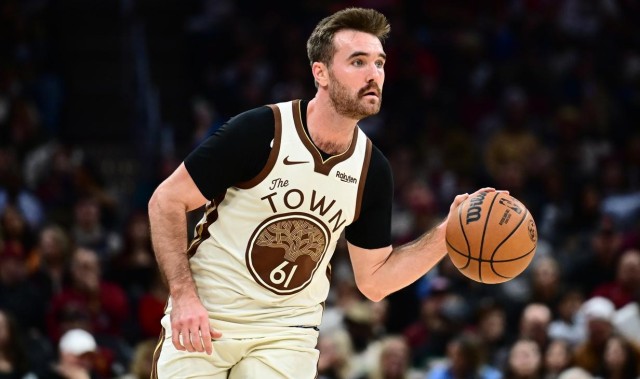 科尔新欢大有来头，不当状元做落选秀，上赛季路人这赛季成大腿