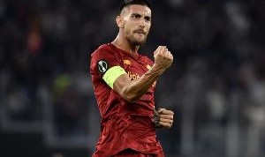 罗体：洛伦佐-佩莱格里尼留队，但他将不会再担任罗马的队长