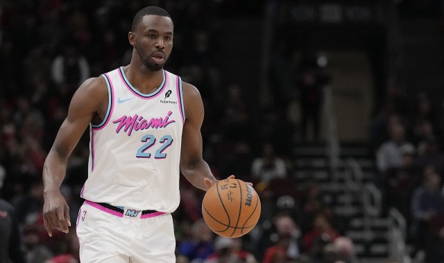 半岛体育下载-美媒策划三方交易方案：维金斯加盟湖人联手詹眉，八村塁与克内克特转投热火